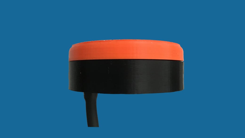 Rugged and solid state satellite navigation antenna for use in demanding environments.